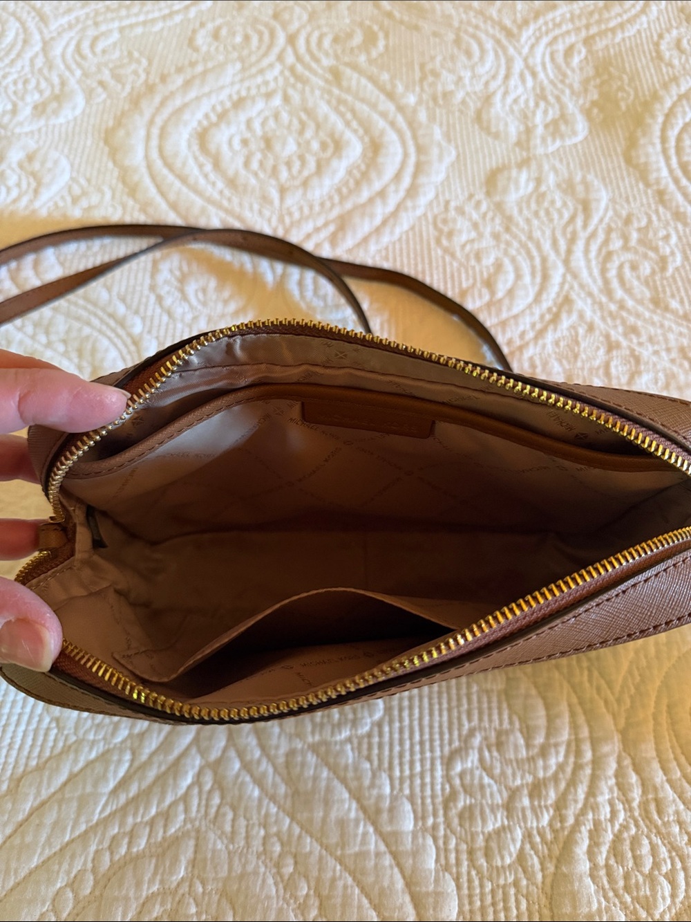 Michael Kors Brown and Gold Logo bag - Picture 3 of 13